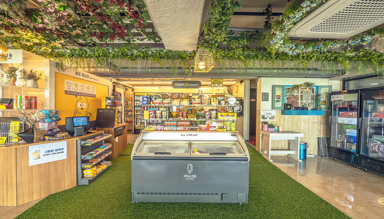 무인 편의점과 카페 1