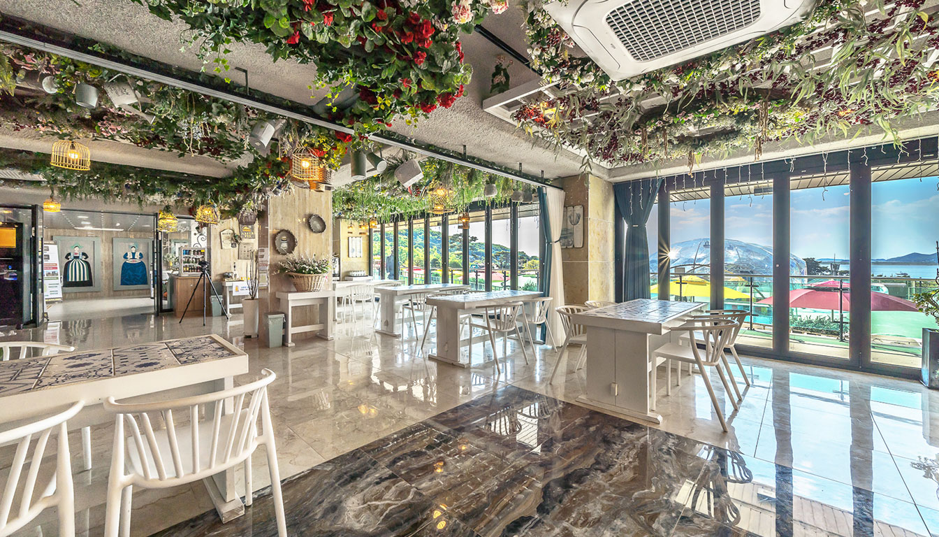 무인 편의점과 카페 2